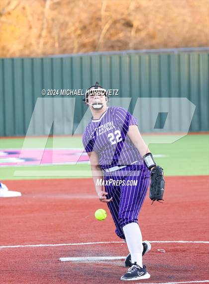 Thumbnail 2 in North Forney vs Mt Vernon (McKinney Tournament) photogallery.