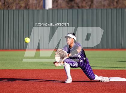 Thumbnail 1 in North Forney vs Mt Vernon (McKinney Tournament) photogallery.