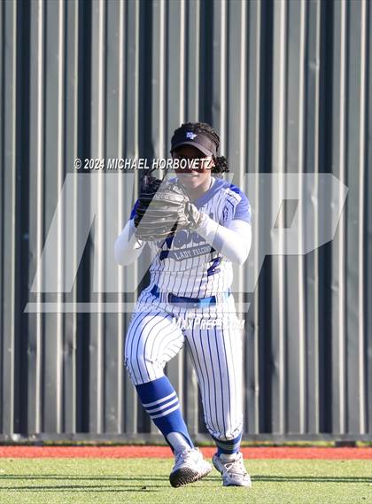 Thumbnail 2 in North Forney vs Mt Vernon (McKinney Tournament) photogallery.