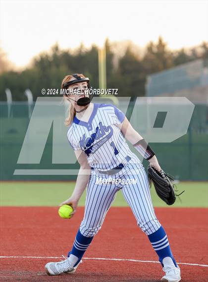 Thumbnail 1 in North Forney vs Mt Vernon (McKinney Tournament) photogallery.