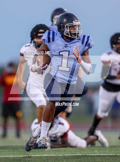 Thumbnail 2 in Oak Park vs Winnetonka - Jamboree photogallery.