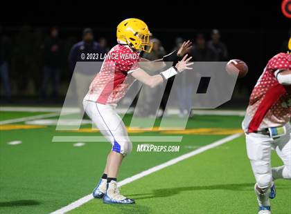 Thumbnail 1 in 8 Man North vs South All State photogallery.
