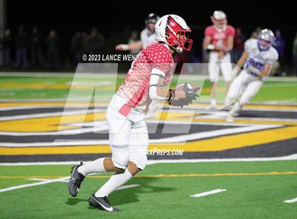 Thumbnail 2 in 8 Man North vs South All State photogallery.
