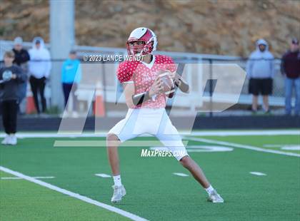 Thumbnail 2 in 8 Man North vs South All State photogallery.