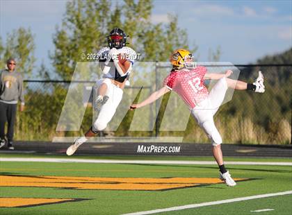 Thumbnail 2 in 8 Man North vs South All State photogallery.