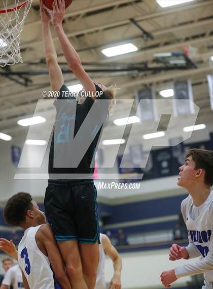 Thumbnail 3 in Farmington vs. Pleasant Grove (CC Winter Invitational) photogallery.