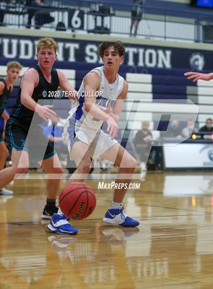 Thumbnail 1 in Farmington vs. Pleasant Grove (CC Winter Invitational) photogallery.