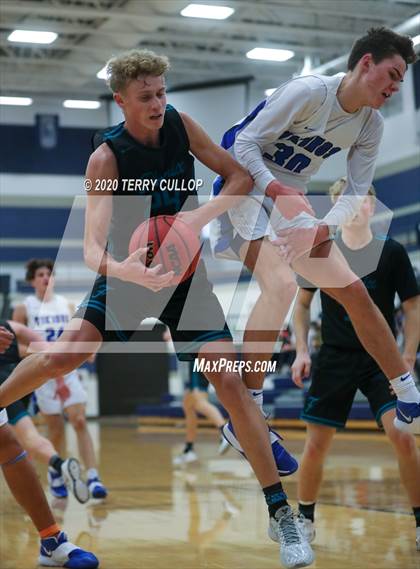 Thumbnail 3 in Farmington vs. Pleasant Grove (CC Winter Invitational) photogallery.