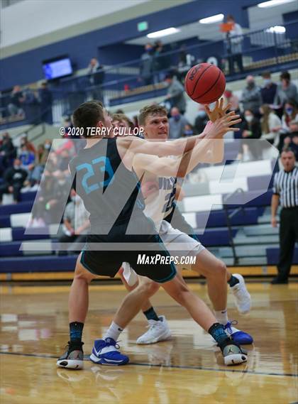 Thumbnail 2 in Farmington vs. Pleasant Grove (CC Winter Invitational) photogallery.