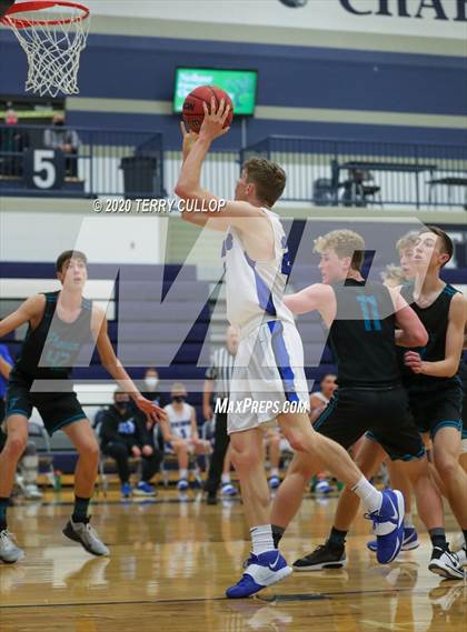 Thumbnail 3 in Farmington vs. Pleasant Grove (CC Winter Invitational) photogallery.