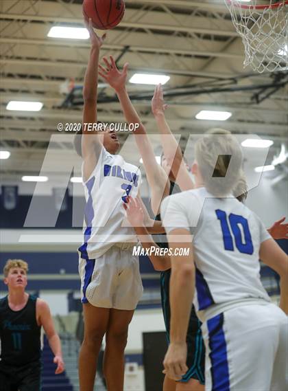 Thumbnail 3 in Farmington vs. Pleasant Grove (CC Winter Invitational) photogallery.