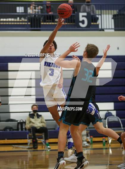 Thumbnail 3 in Farmington vs. Pleasant Grove (CC Winter Invitational) photogallery.