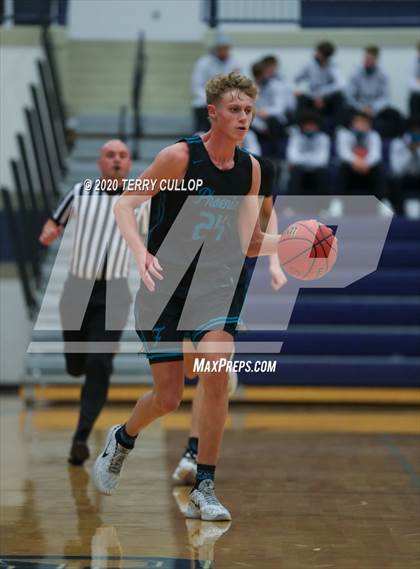 Thumbnail 2 in Farmington vs. Pleasant Grove (CC Winter Invitational) photogallery.