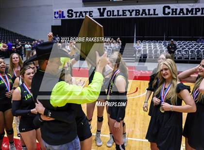 Thumbnail 3 in Blum vs. Harrold (UIL 1A Volleyball Final Medal Ceremony) photogallery.