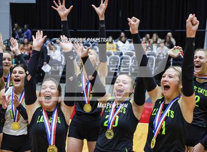 Thumbnail 2 in Blum vs. Harrold (UIL 1A Volleyball Final Medal Ceremony) photogallery.