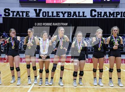 Thumbnail 1 in Blum vs. Harrold (UIL 1A Volleyball Final Medal Ceremony) photogallery.