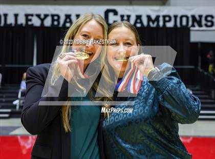Thumbnail 2 in Blum vs. Harrold (UIL 1A Volleyball Final Medal Ceremony) photogallery.