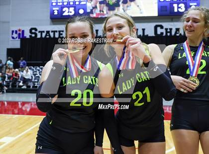 Thumbnail 1 in Blum vs. Harrold (UIL 1A Volleyball Final Medal Ceremony) photogallery.