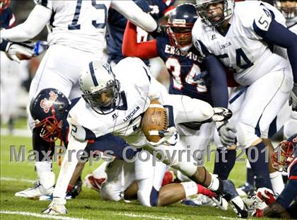 Thumbnail 1 in Lincoln vs. Erasmus Hall (PSAL Division Final) photogallery.