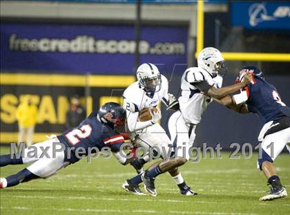 Thumbnail 2 in Lincoln vs. Erasmus Hall (PSAL Division Final) photogallery.