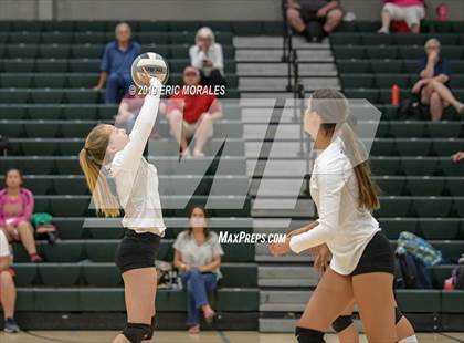 Thumbnail 2 in Hoover vs Hanford (Patriot Varsity Tournament) photogallery.