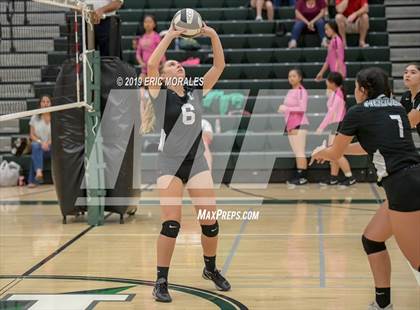 Thumbnail 1 in Hoover vs Hanford (Patriot Varsity Tournament) photogallery.