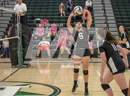 Thumbnail 1 in Hoover vs Hanford (Patriot Varsity Tournament) photogallery.