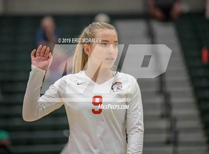 Thumbnail 1 in Hoover vs Hanford (Patriot Varsity Tournament) photogallery.