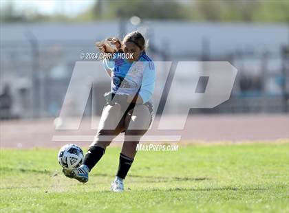 Thumbnail 2 in Canyon del Oro vs Flowing Wells (Brandon Bean Soccer Tournament) photogallery.