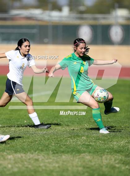 Thumbnail 3 in Canyon del Oro vs Flowing Wells (Brandon Bean Soccer Tournament) photogallery.