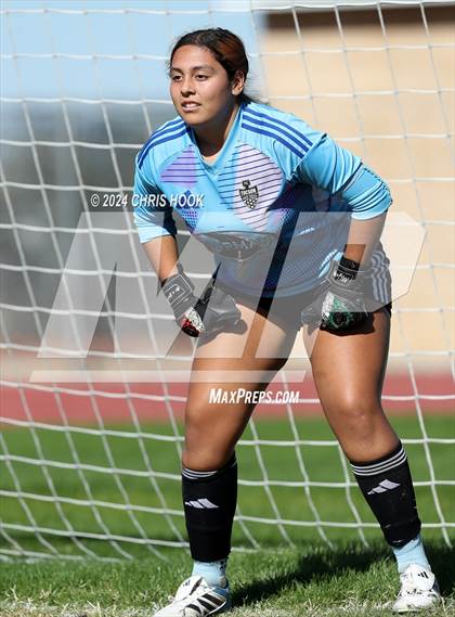 Thumbnail 2 in Canyon del Oro vs Flowing Wells (Brandon Bean Soccer Tournament) photogallery.