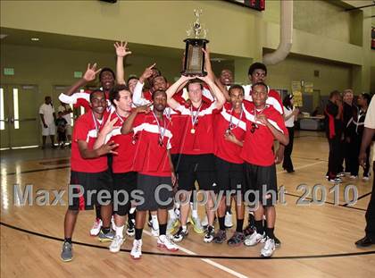Thumbnail 1 in Eagle Rock vs. Westchester (CIF LA City Section D2 Final) photogallery.
