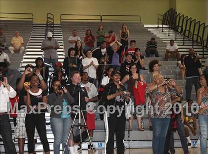 Thumbnail 3 in Eagle Rock vs. Westchester (CIF LA City Section D2 Final) photogallery.