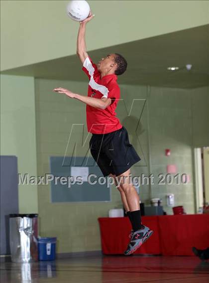 Thumbnail 2 in Eagle Rock vs. Westchester (CIF LA City Section D2 Final) photogallery.