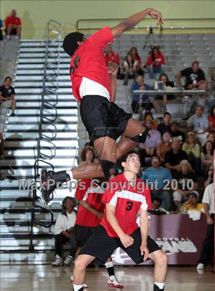 Thumbnail 1 in Eagle Rock vs. Westchester (CIF LA City Section D2 Final) photogallery.
