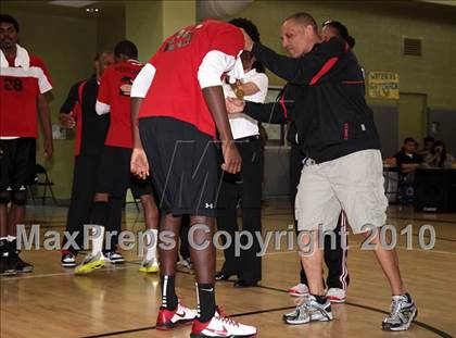 Thumbnail 2 in Eagle Rock vs. Westchester (CIF LA City Section D2 Final) photogallery.