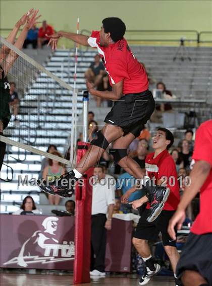 Thumbnail 2 in Eagle Rock vs. Westchester (CIF LA City Section D2 Final) photogallery.