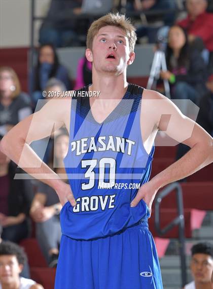 Thumbnail 2 in Archbishop Mitty vs. Pleasant Grove (Rancho Mirage Holiday Invitational) photogallery.
