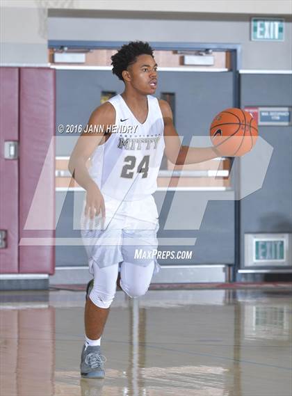 Thumbnail 2 in Archbishop Mitty vs. Pleasant Grove (Rancho Mirage Holiday Invitational) photogallery.