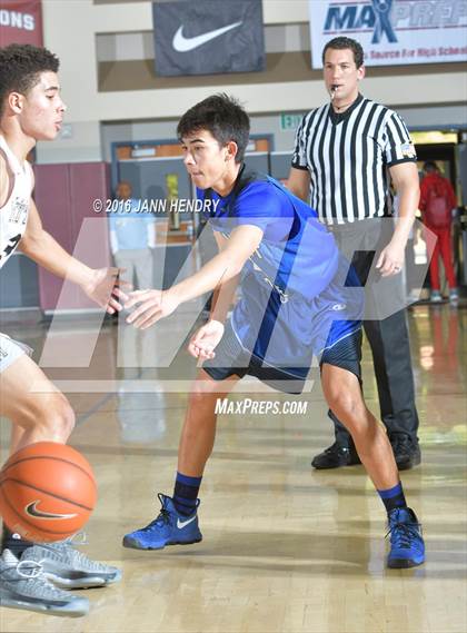 Thumbnail 3 in Archbishop Mitty vs. Pleasant Grove (Rancho Mirage Holiday Invitational) photogallery.