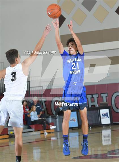 Thumbnail 2 in Archbishop Mitty vs. Pleasant Grove (Rancho Mirage Holiday Invitational) photogallery.