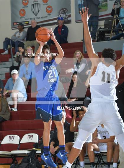 Thumbnail 2 in Archbishop Mitty vs. Pleasant Grove (Rancho Mirage Holiday Invitational) photogallery.