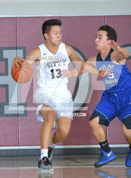 Thumbnail 3 in Archbishop Mitty vs. Pleasant Grove (Rancho Mirage Holiday Invitational) photogallery.