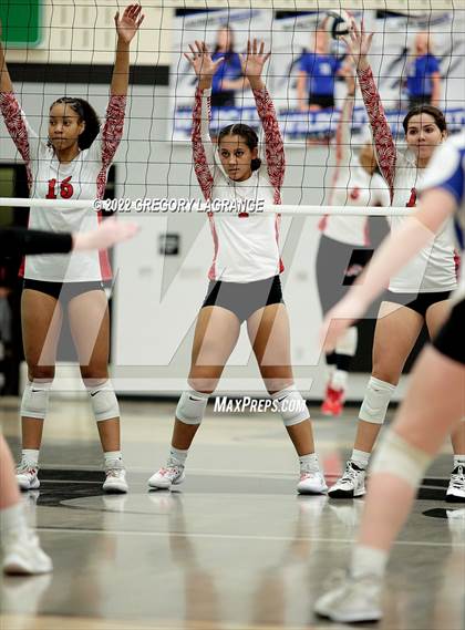 Thumbnail 2 in Braswell vs Guyer photogallery.