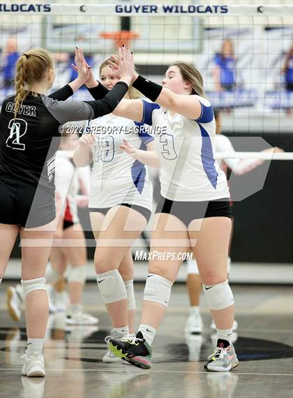 Thumbnail 1 in Braswell vs Guyer photogallery.