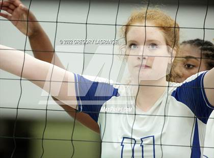 Thumbnail 3 in Braswell vs Guyer photogallery.