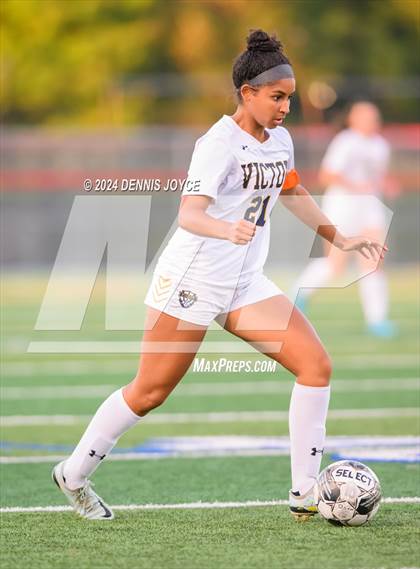Thumbnail 3 in Victor @ Fairport photogallery.