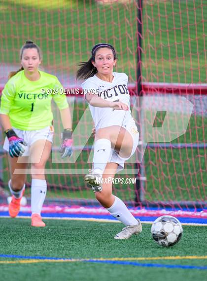 Thumbnail 2 in Victor @ Fairport photogallery.