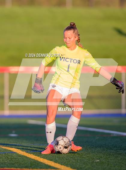 Thumbnail 2 in Victor @ Fairport photogallery.