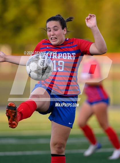 Thumbnail 3 in Victor @ Fairport photogallery.
